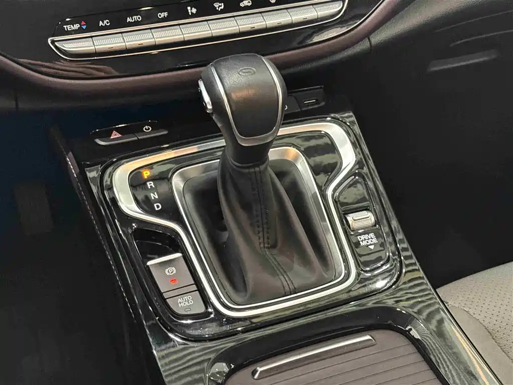 GAC Motor Trumpchi M6 2024 — фото 12