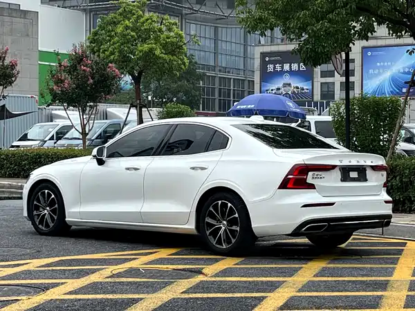 Volvo S60 2020