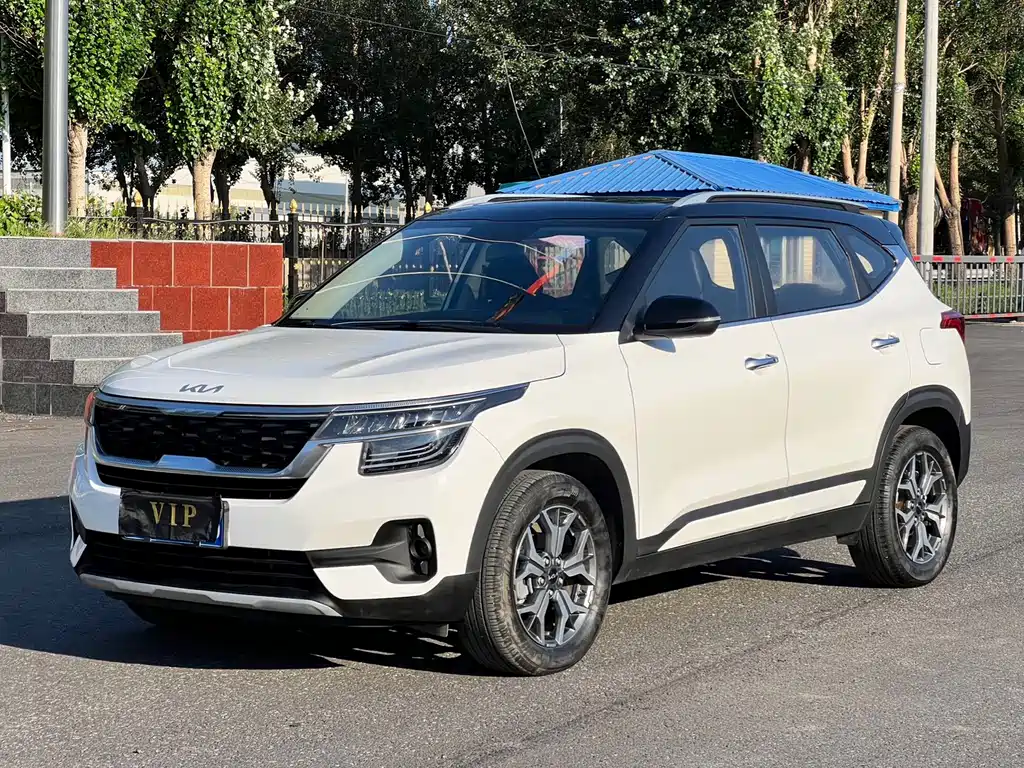 Kia KX3 2022 — фото 1