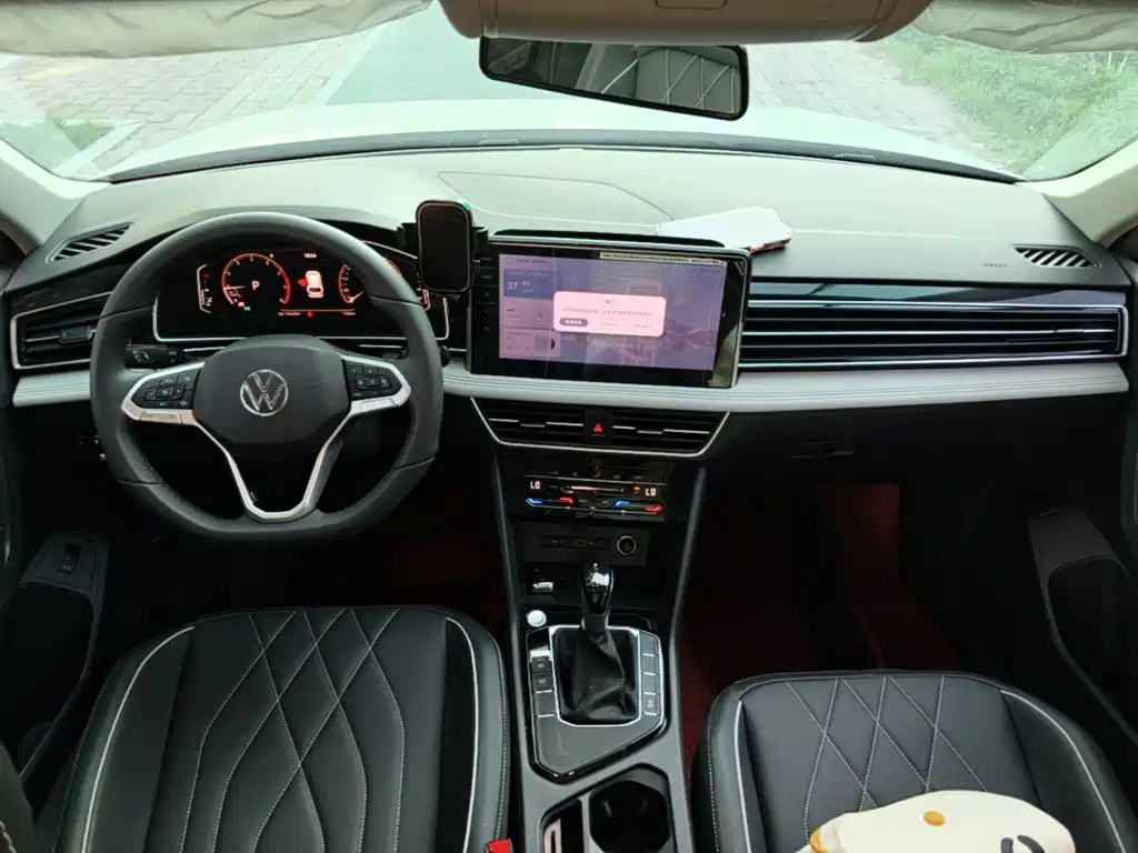 Volkswagen Tiguan L 2025