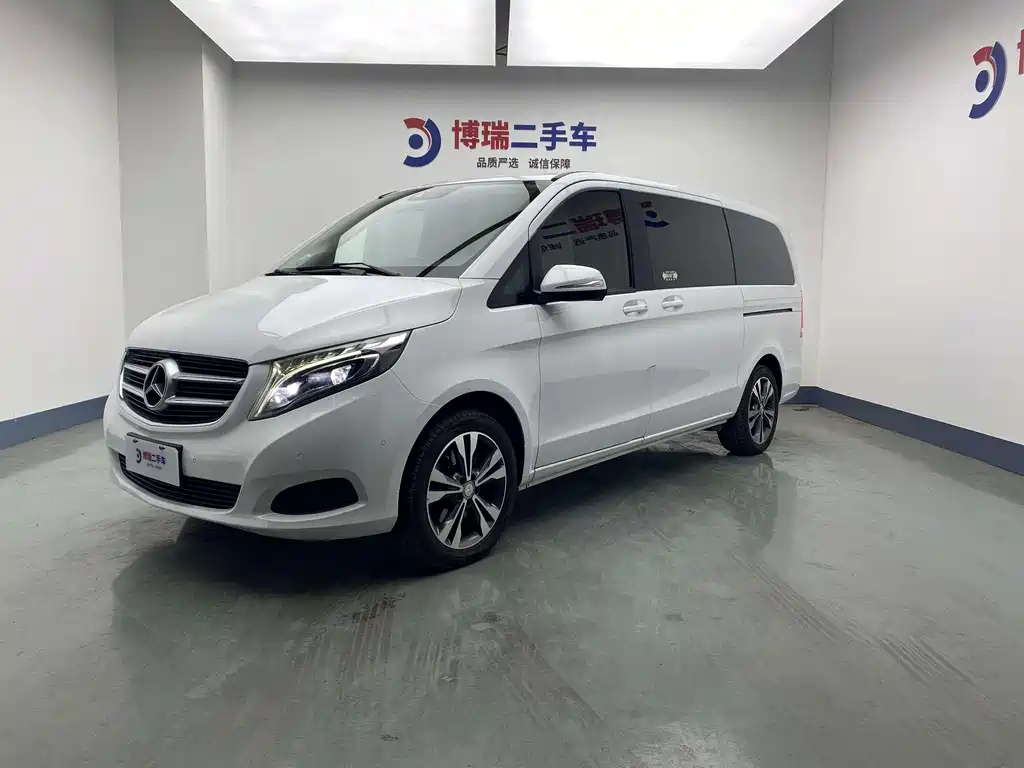 Mercedes-Benz V-Class 2016 — фото 1