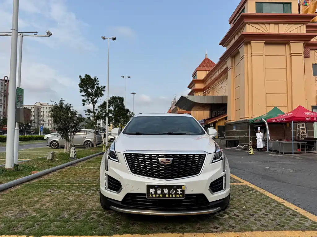Cadillac XT5 2020 — фото 2