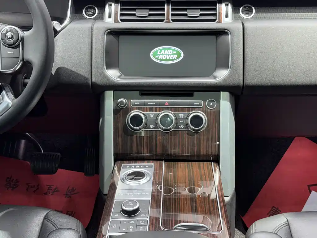 Land Rover Range Rover 2018 — фото 14