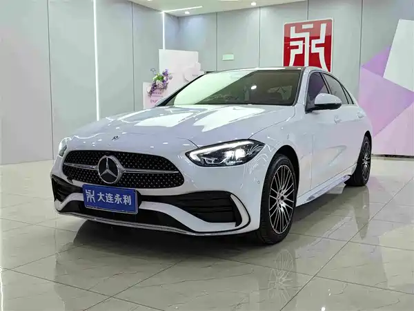 Mercedes-Benz C-Class 2024