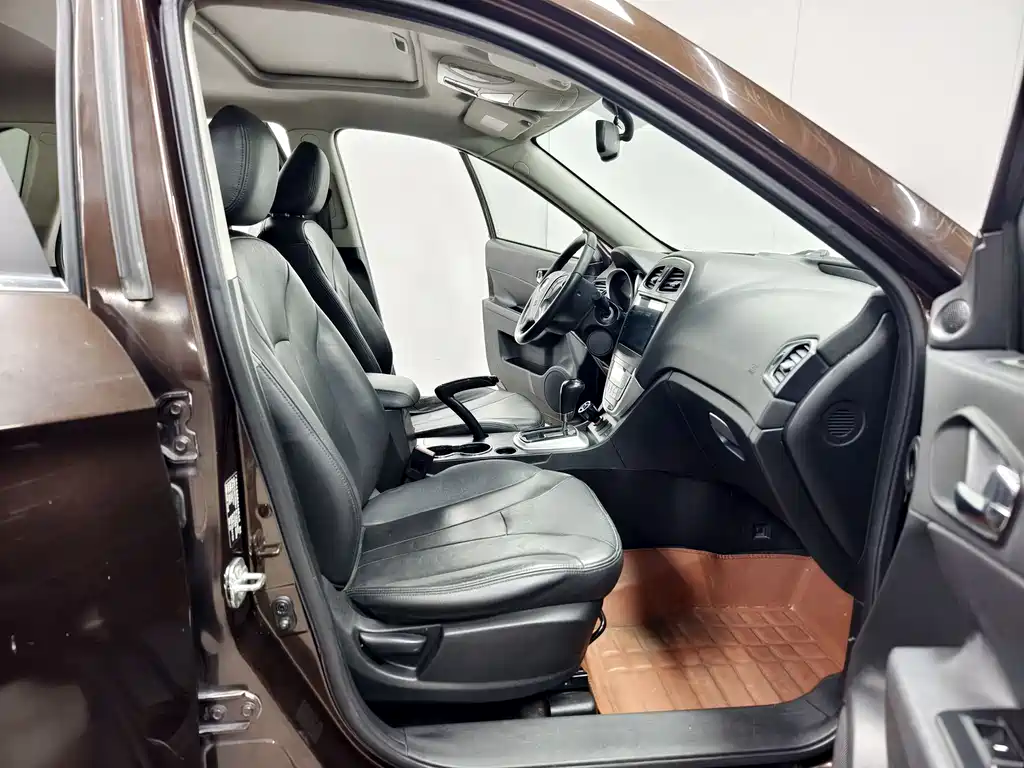 GAC Motor Trumpchi GS5 2014 — фото 14