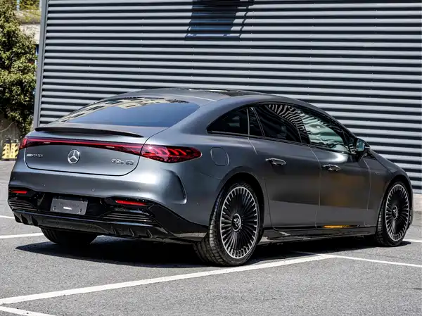 Mercedes-Benz EQS AMG 2023