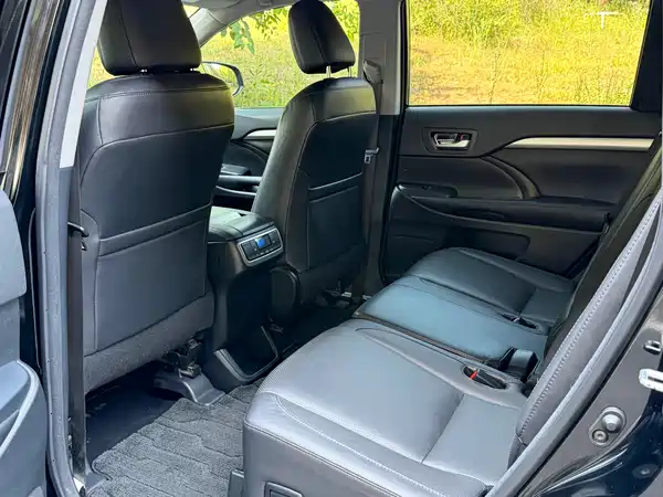 Toyota Highlander 2015