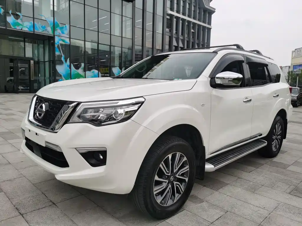 Nissan Terra 2018