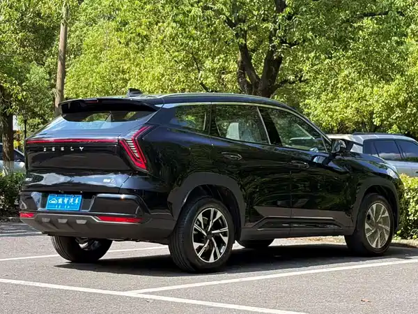 Geely Boyue L 2026