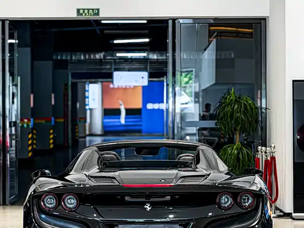 Ferrari F8 2020