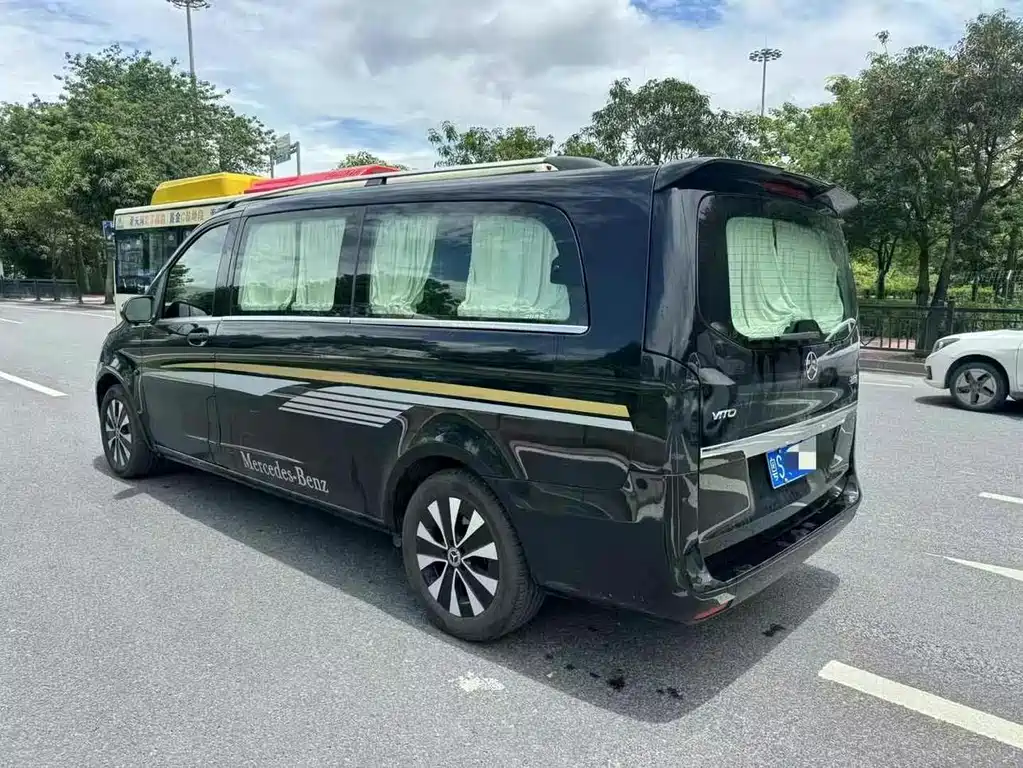 Mercedes-Benz Vito 2022 — фото 4