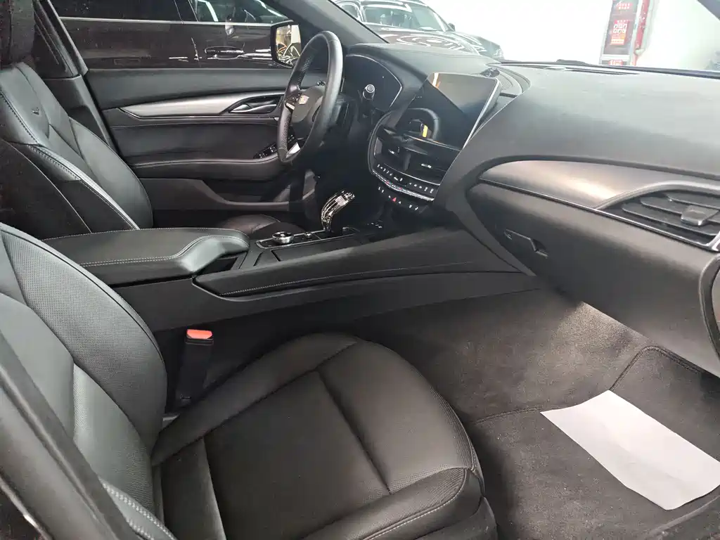 Cadillac CT5 2023 — фото 14