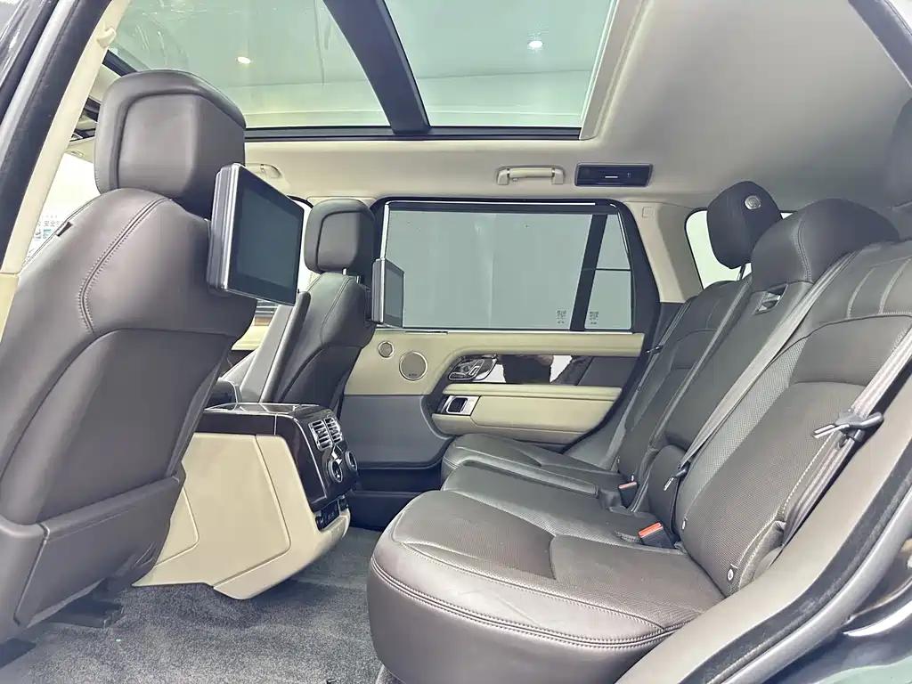 Land Rover Range Rover 2020 — фото 11