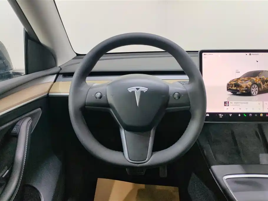 Tesla Model Y 2023 — фото 15