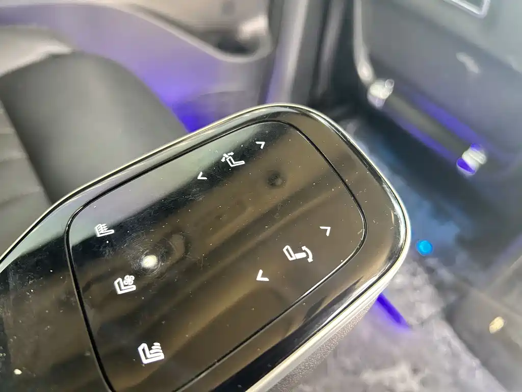 GAC Motor Trumpchi M8 2023 — фото 10