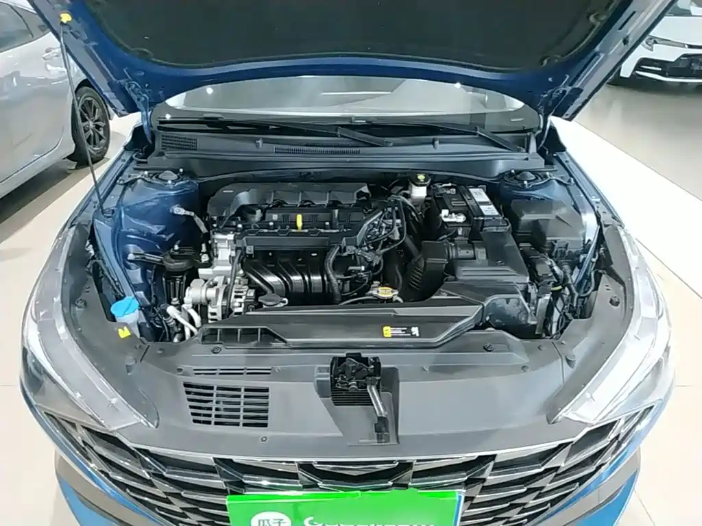 Hyundai Elantra 2021 — фото 20