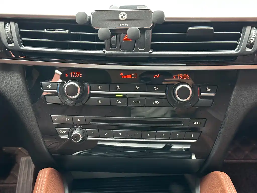 BMW X6 2017 — фото 12