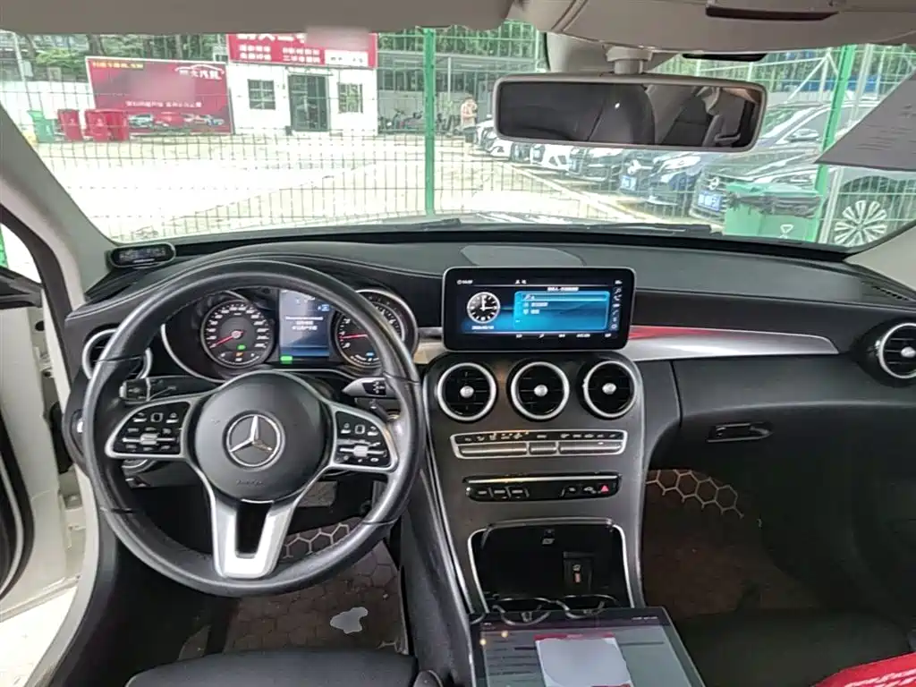 Mercedes-Benz C-Class 2019 — фото 10