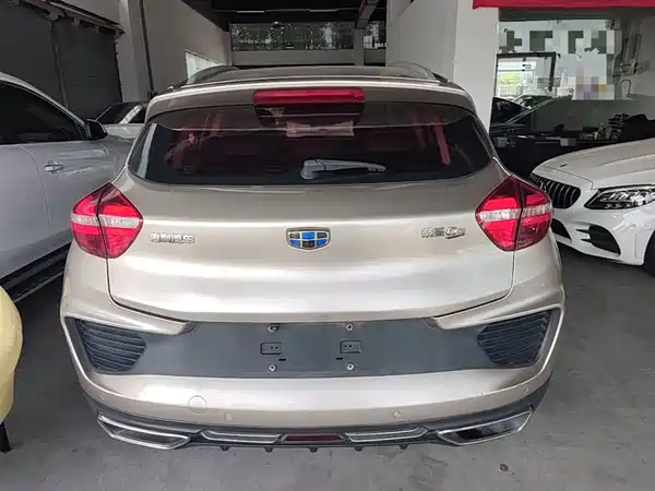Geely Emgrand GS 2018