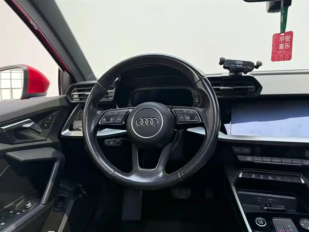 Audi A3 2021 — фото 10