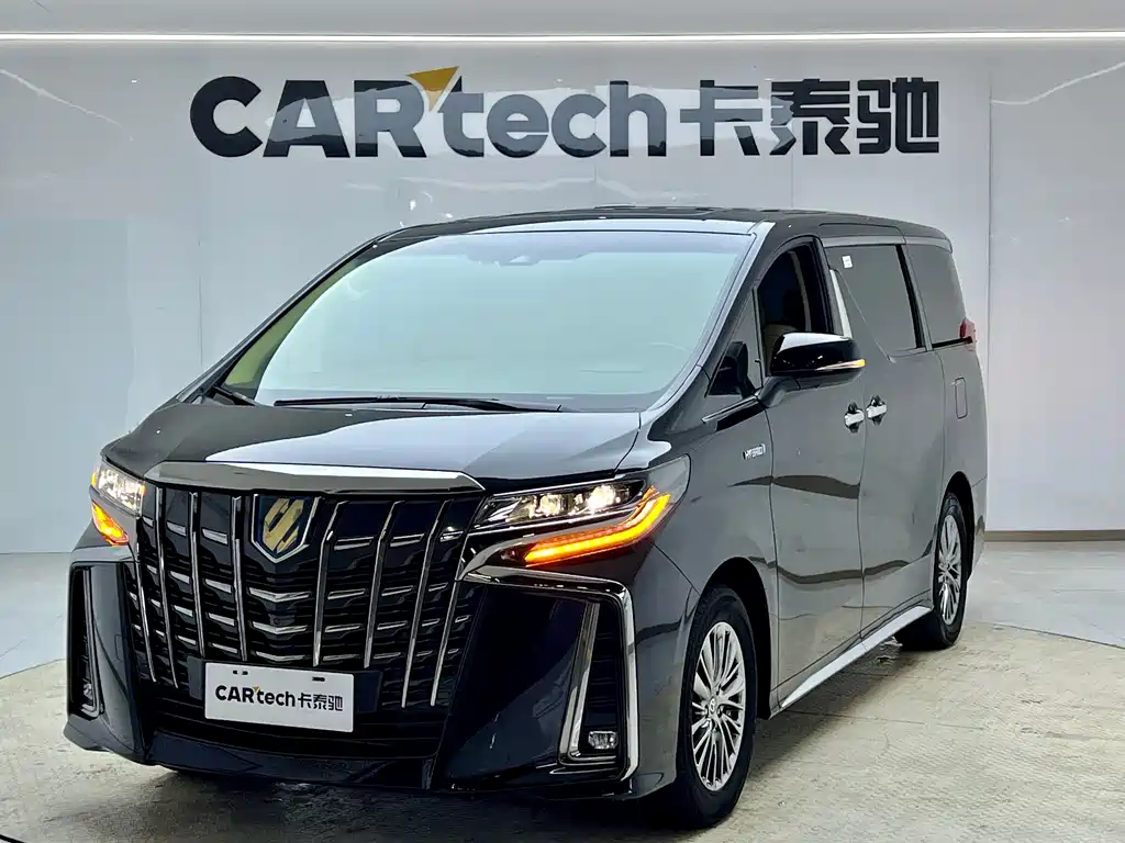 Toyota Alphard 2023 — фото 1