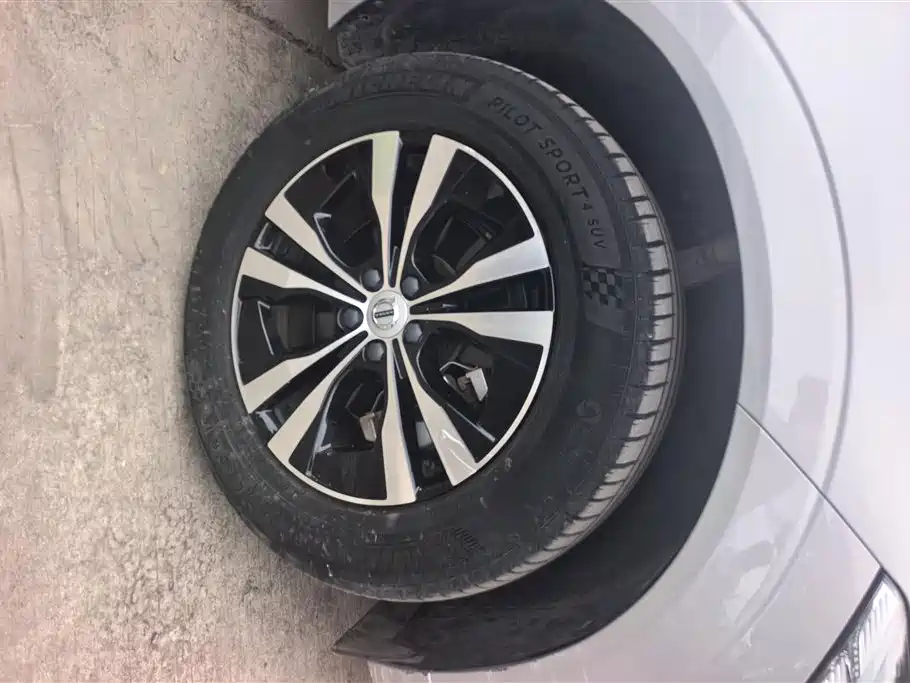 Volvo XC60 2022