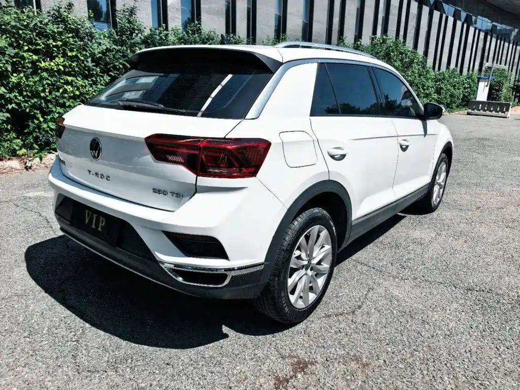 Volkswagen T-Roc 2023