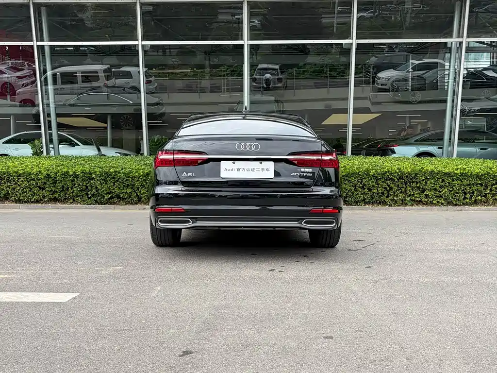 Audi A6L 2022