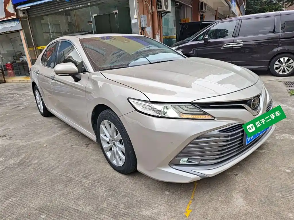 Toyota Camry 2020 — фото 22