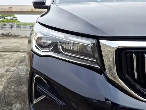 Geely Emgrand 2022