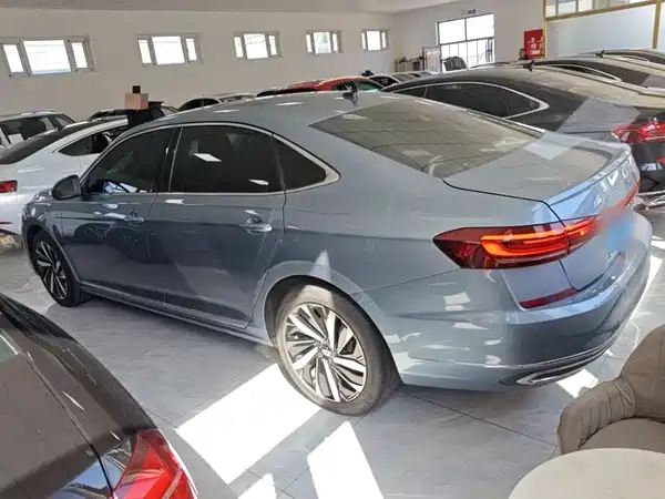 Volkswagen Passat 2022