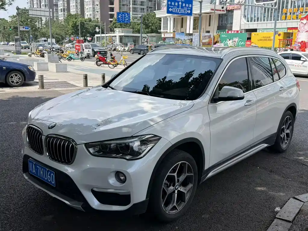 BMW X1 2019 — фото 1