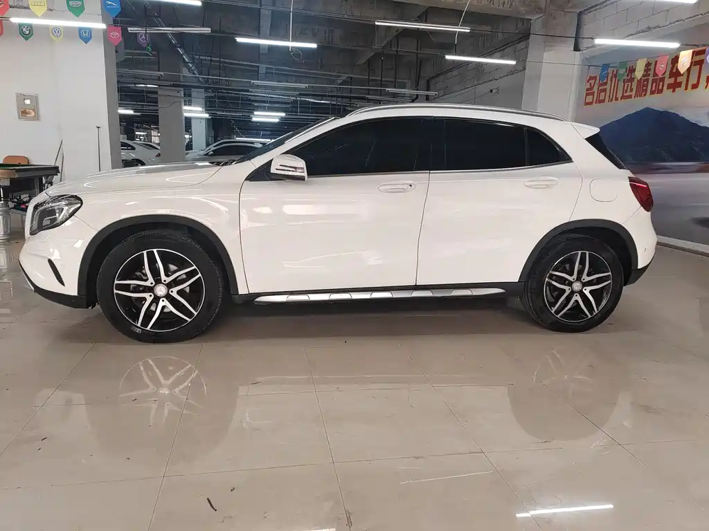Mercedes-Benz GLA 2016 — фото 11