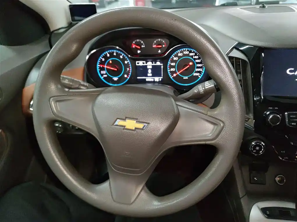 Chevrolet Cruze 2016 — фото 11