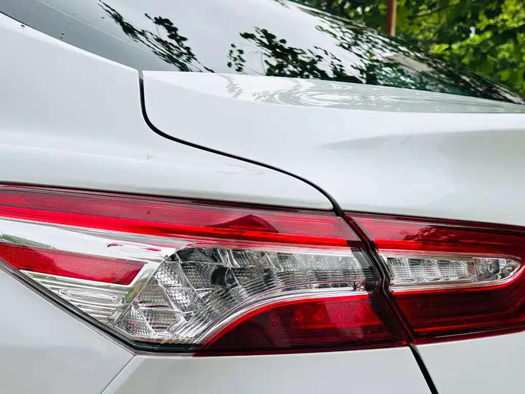 Toyota Camry 2022 — фото 11