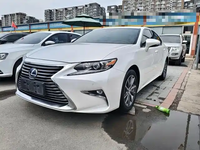 Lexus ES 2015
