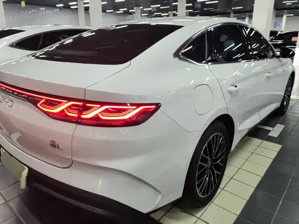 BYD Qin L 2024