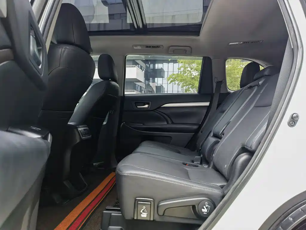 Toyota Highlander 2019 — фото 14
