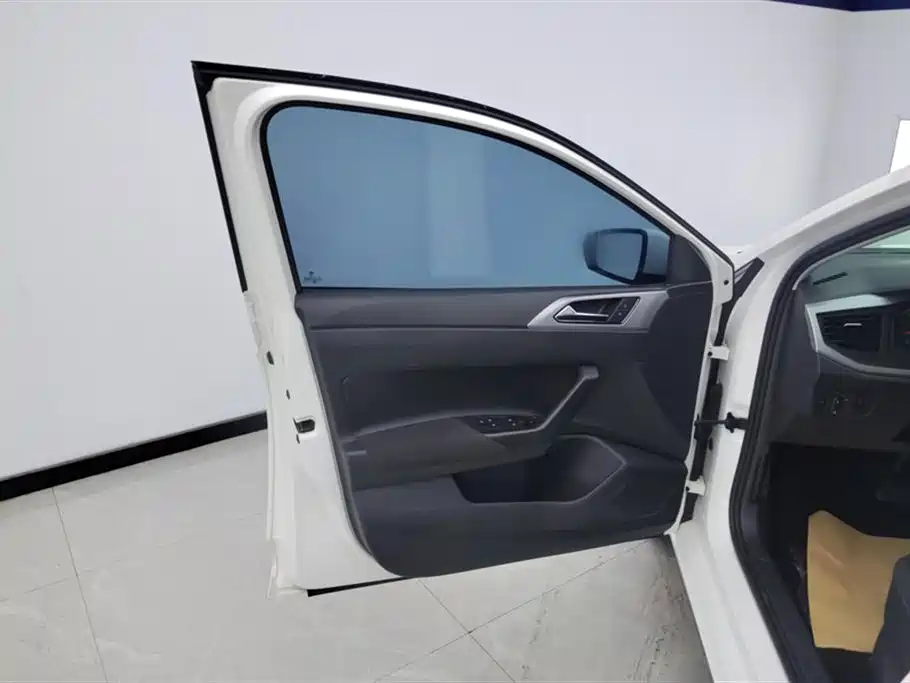 Volkswagen Polo 2021