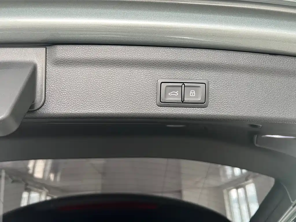 Audi Q3 2023 — фото 24