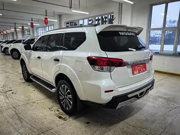 Nissan Terra 2020