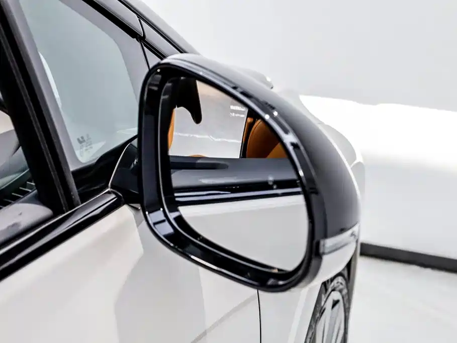 Li Auto i8 2025 — фото 22