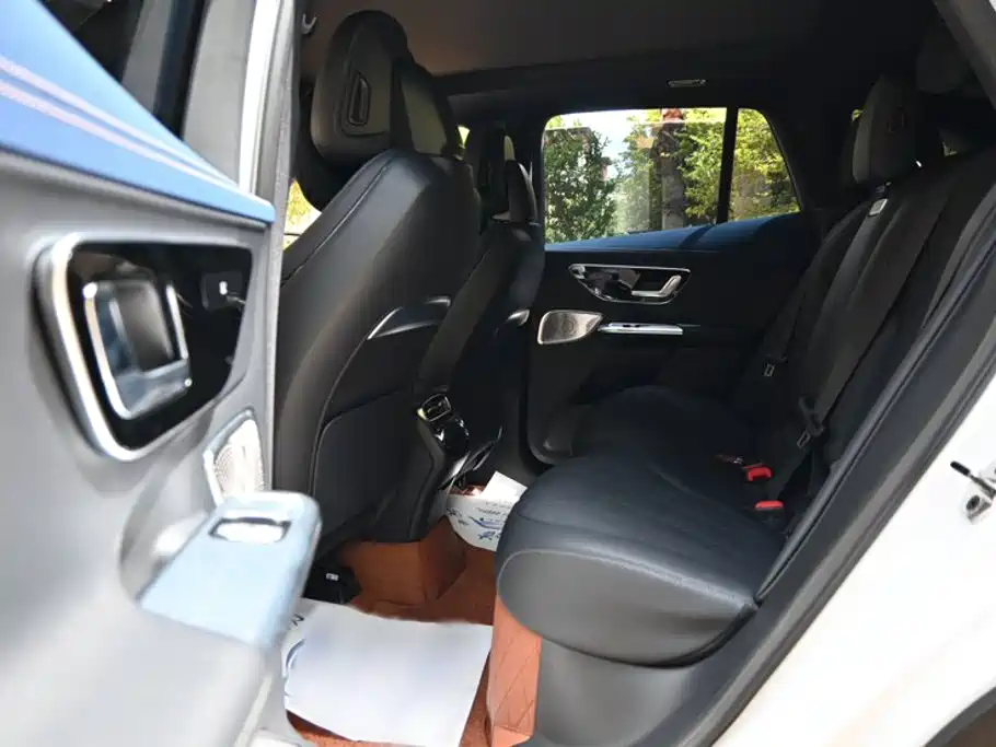Mercedes-Benz EQE SUV 2025 — фото 19