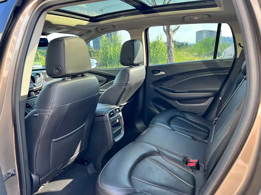 Buick Envision Plus 2019 — фото 8