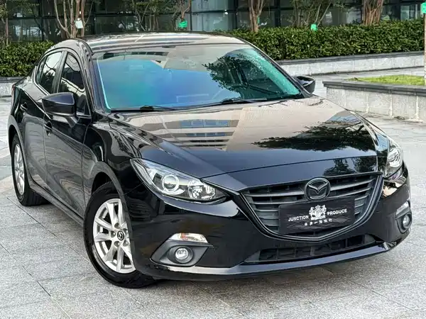 Mazda 3 Axela 2016