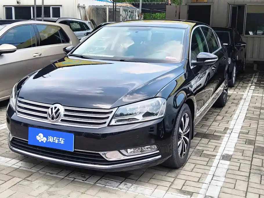 Volkswagen Magotan 2013