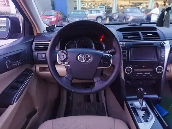 Toyota Camry 2014
