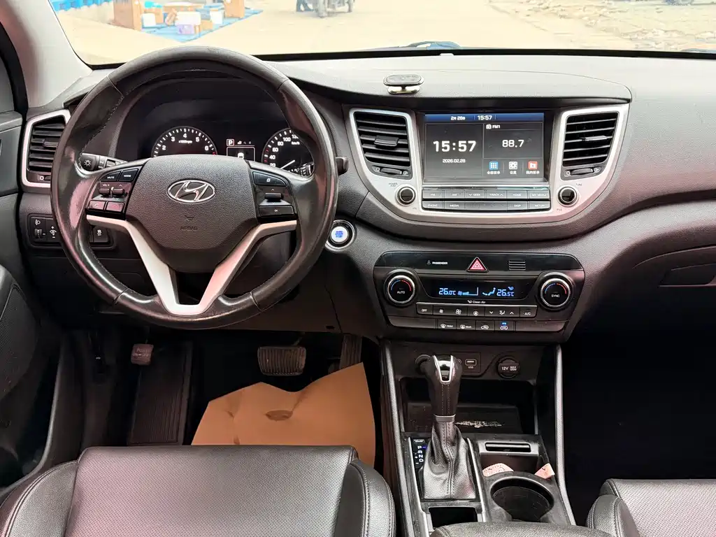 Hyundai Tucson 2017 — фото 14