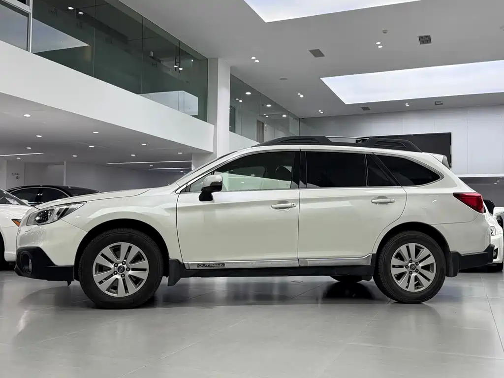 Subaru Outback 2015 — фото 3