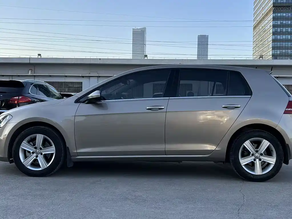 Volkswagen Golf 2016 — фото 11
